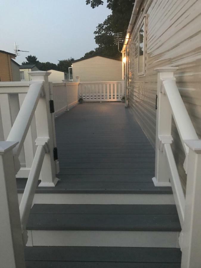 Westerley Cove Hotel Lymington Buitenkant foto